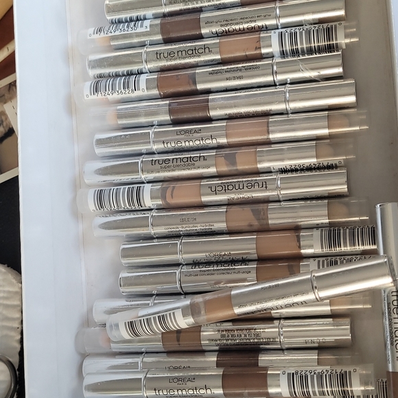 True match supeblendable concealor - Picture 1 of 5